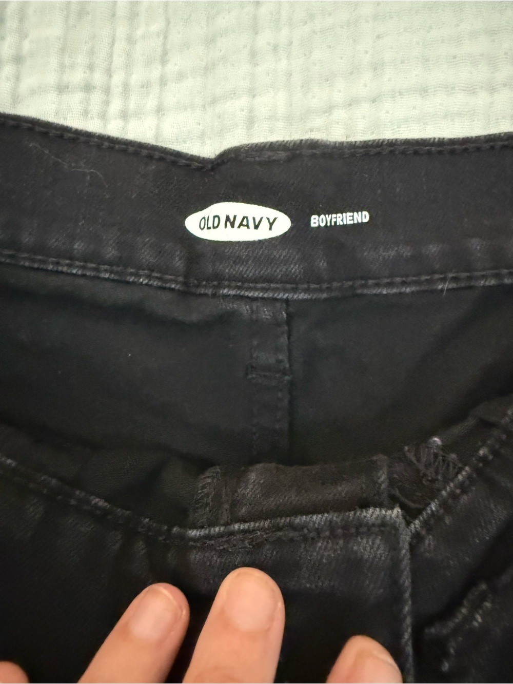 Old Navy Black Distressed Cuffed Jean Shorts - Picture 2 of 4
